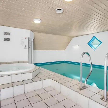 度假居 Pet Friendly In Romo With Indoor Swimming Pool